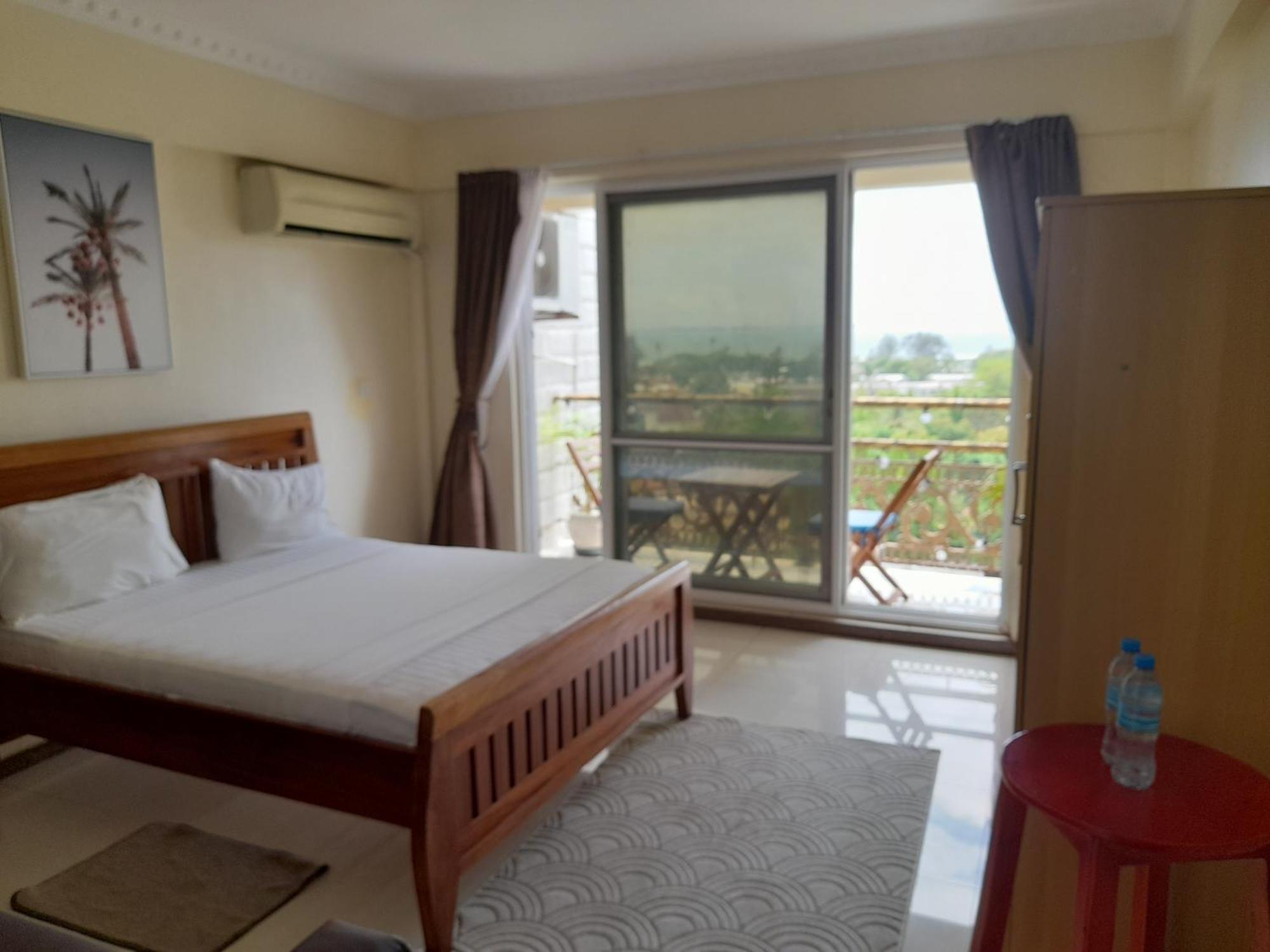 Bed and Breakfast Seaview Point Дар-ес-Салам Номер фото